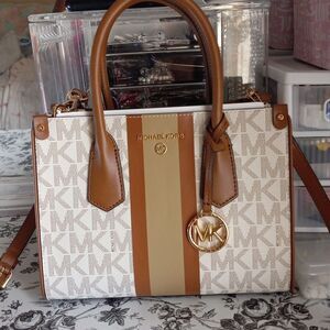 Michael Kors Signature Maple Satchel Shoulder Hand Bag